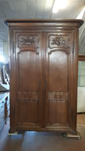 Eichenschrank