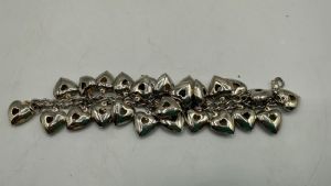 Bracciale con charms a forma di cuore 