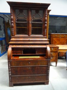 Importante trumeau del periodo Biedermeier in mogano