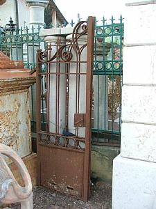 Small Lombard wrought iron gate