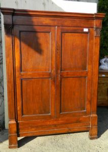 Antiker Nussbaum-Kleiderschrank im Empire-Stil mit zwei Türen - Restauriert_car 460