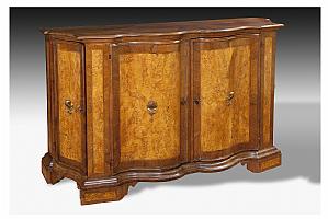 Außergewöhnliches Sideboard