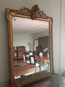 Specchiera in legno dorato rettangolare squadrata fine 800