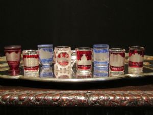 Sehr seltene und wertvolle Biedermeier-Gläser- und Krugkollektion
