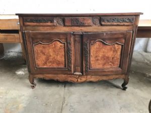 Credenza provenzale in Noce a 2 ante e 3 cassetti- Restaurata (in corso d'opera)_car 1986
