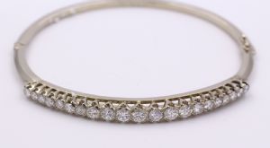 Bracciale in oro bianco 18 k con diamanti taglio brillante 1,7 KT totali. 