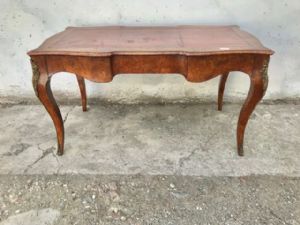 Important Louis XV walnut writing desk - Restored (work in progress)_car 2027