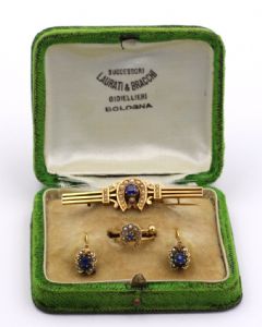 Parure borbonica in oro 14k composta da spilla orecchini e anello con scatola originale
