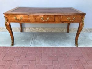 Louis XV desk in Bois de Rose - Restored (work in progress) - car 2153