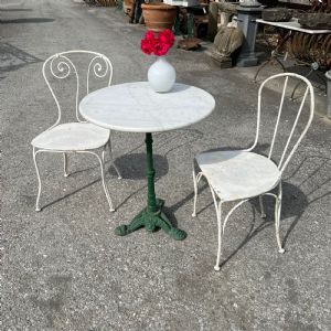 Set tavolo e sedie 