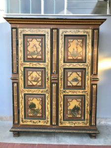 Important Lacquered and Painted Wardrobe - Restored (work in progress)_car 2186