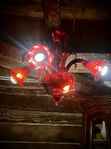 KLEINER MURANO-LÜSTER „ROSSO VENEZIA“ MIT SECHS LEUCHTEN (Neu)