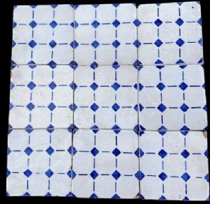 Maioliche con disegno geometrico 