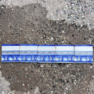 Bordo di azulejos decorato 
