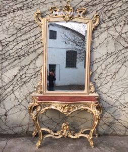 Majestic console table with Louis XVI mirror, lacquered and gilded with gold leaf _car 591