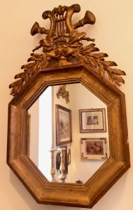 Octagonal mirror from the early 20th century