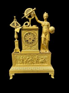 Gilt-bronze clock