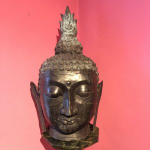 Cabeça de Buda em bronze