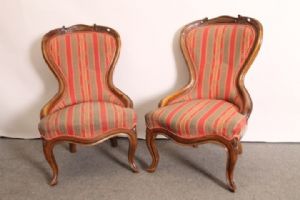 Antiche Poltrone Lombardo 1850-1860 L. Filippo in noce . Intagliato Antiquariato .