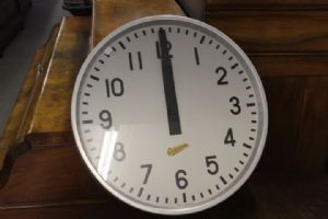 Ericsonn industrial clock, 1960s industrial station clock, steel and green color! Old vintage.