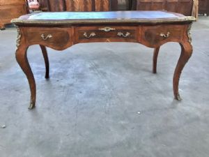 Elegant Louis XV Rosewood Desk - Restored (work in progress)_1826