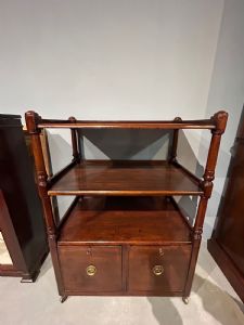 Mahagoni-Étagère, ca. 1830