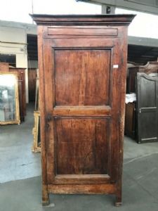 Panelled walnut wardrobe with 1 door - Restored (work in progress)_car 1886