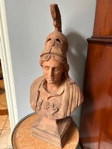 Busto di terracitta raffigurante "ATHENE"