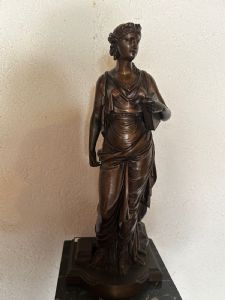 Allegoria della conoscenza, bronzo dell'800