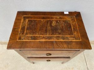 Louis XVI Walnut Burl Veneered Bedside Table - Restoration in progress_car 3370 - Foto 5