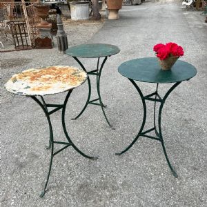 Tavoli in ferro rotondi