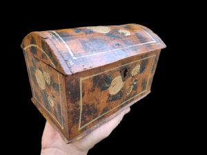 Small painted wooden chest, late 17th century