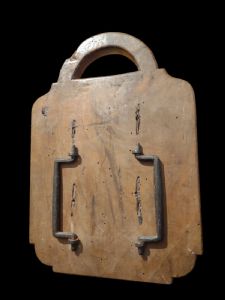 Walnut noisemaker for the Ash Wednesday procession, 18th century