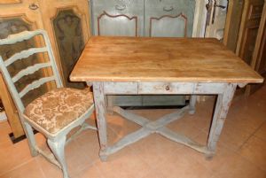 Sweet wood table