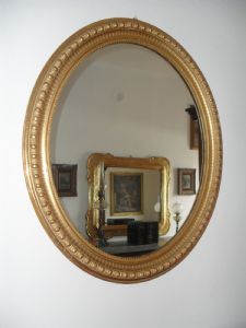 Oval mirror