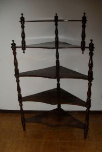 Etagere