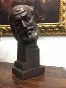Bronze, der Mazzini darstellt