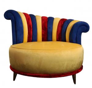 Pequeno sofá de design moderno