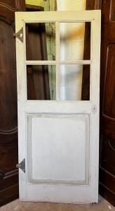 PTL729 - Einflügeltür aus lackiertem Glas, 18. Jahrhundert, Maße L 81 x H 188 cm