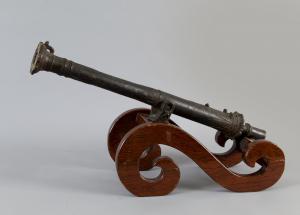Pequeno canhão naval em bronze cinzelado - Arte oriental do século XVIII