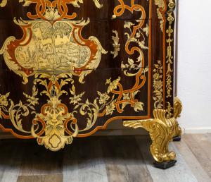 Cômoda bojuda em estilo Pietro Piffetti, século XX - Foto 5