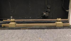 al215 - paracenere semplice ottocentesco, misura cm l 100 x h massima 12
