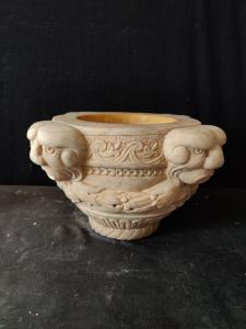 Meraviglioso mortaio Neogotico scolpito - Venezia - H 20 cm