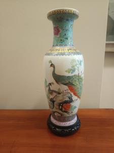 Chinese polychrome porcelain vase