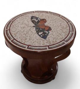 Tavolino rotondo con piano in mosaico