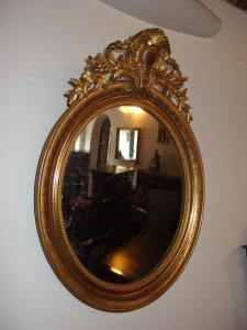 SPECCHIERA OVALE CON CIMASA EPOCA 800 STILE LUIGI FILIPPO FRANCIA