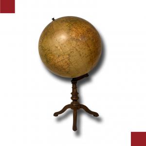 EARLY 20TH CENTURY TABLE GLOBE