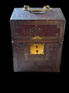 Set di posate da viaggio, in cofanetto in cuoio impresso in oro , Venezia fine del XVIII secolo