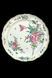Großer Majolikateller 'alla’rosa'. Casali e Callegari. Pesaro.