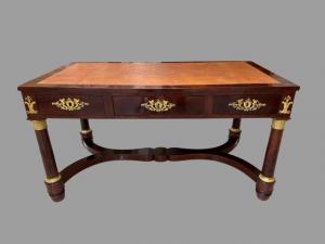 Schreibtisch im Empire-Stil